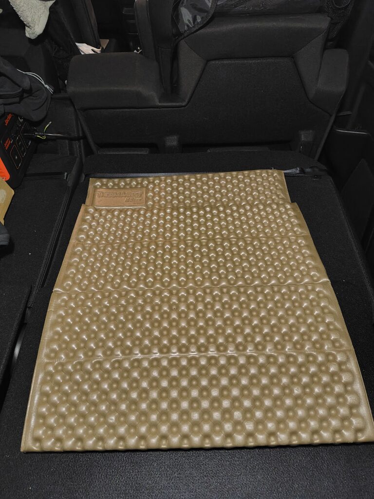 サーマレスト Zライトソルを折りたたんだ状態のアップ