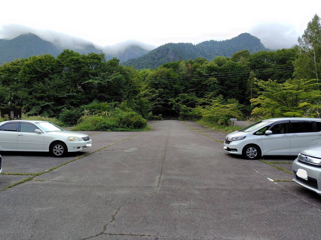 鍋平園地駐車場（P9・標高1,190m）