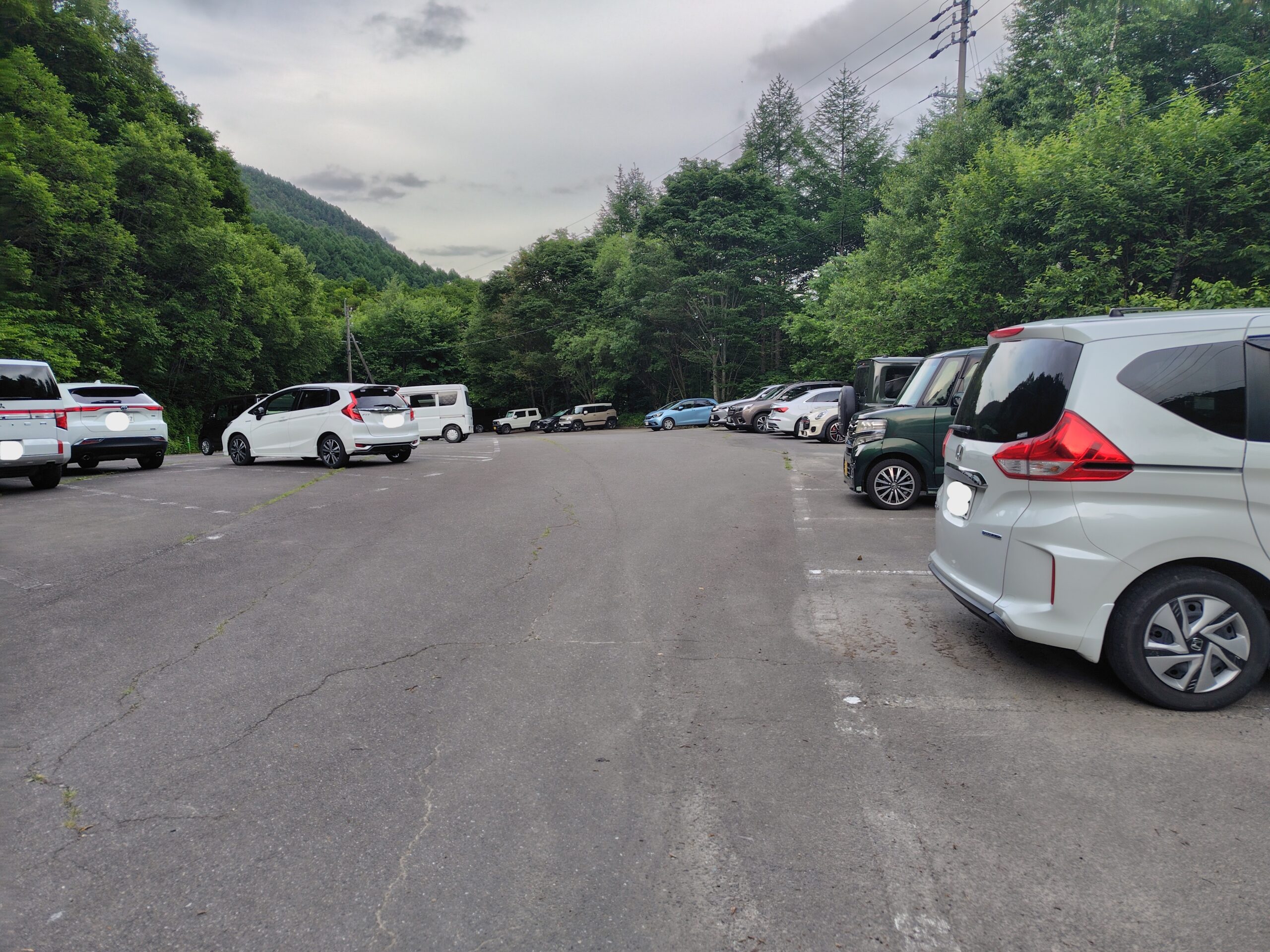 三股登山口 第1駐車場の様子
