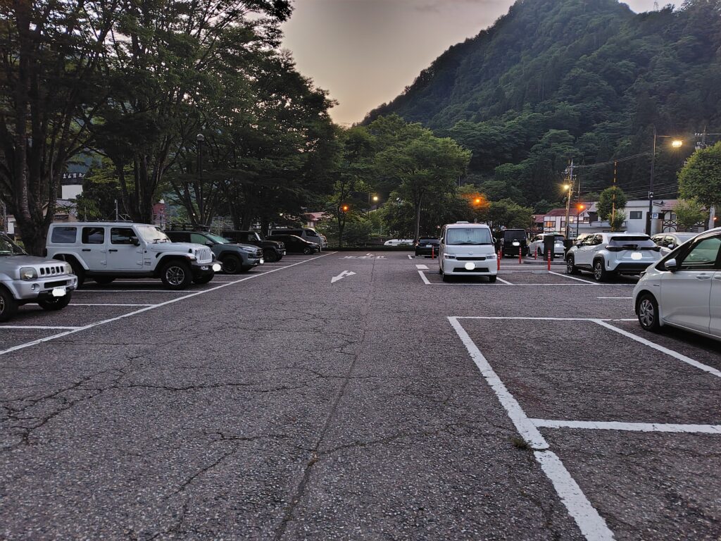 駅に最も近いP1駐車場