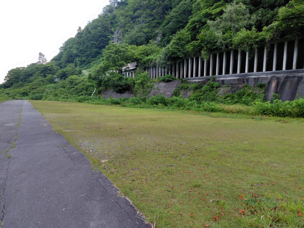 立山駅の臨時駐車場