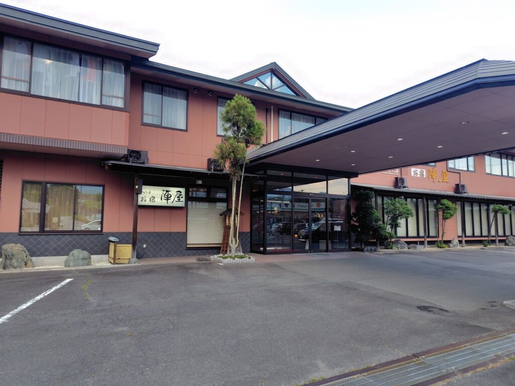 前泊時に立ち寄ったお宿 陣屋の外観(大鹿村周辺の日帰り温泉)