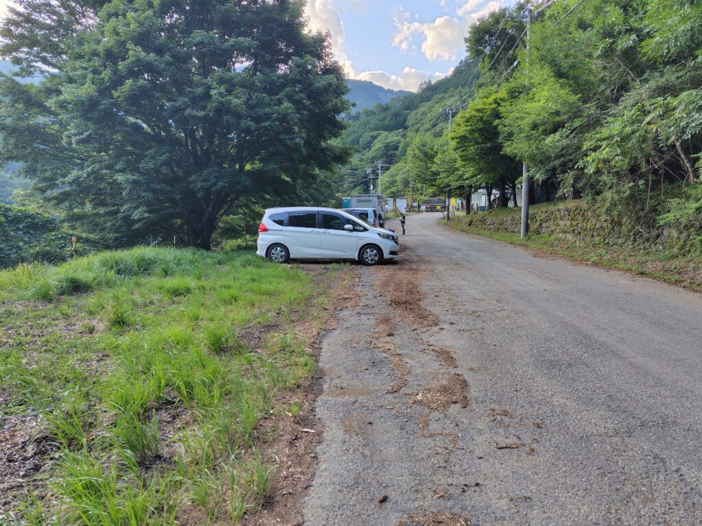 沼平ゲート駐車場（ゲート前）