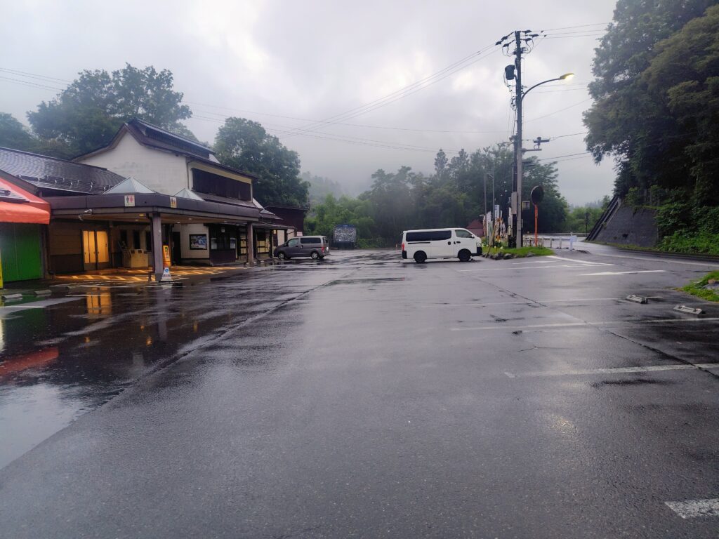 道の駅 信州新町の駐車場（国道19号寄り）