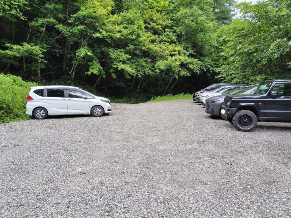 中房登山口 第二駐車場(無料)