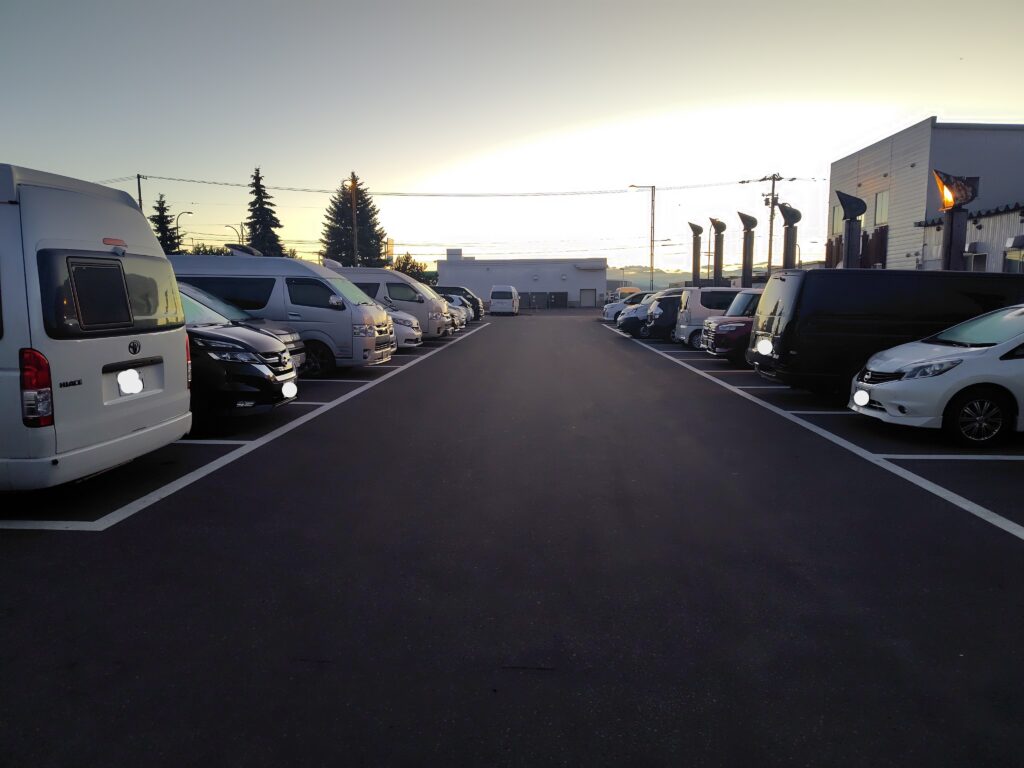 道の駅 とうまの普通車駐車場(国道39号に面している)