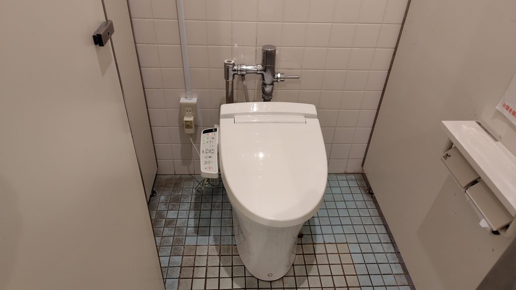 道の駅 しょうわのウォッシュレット対応トイレ個室