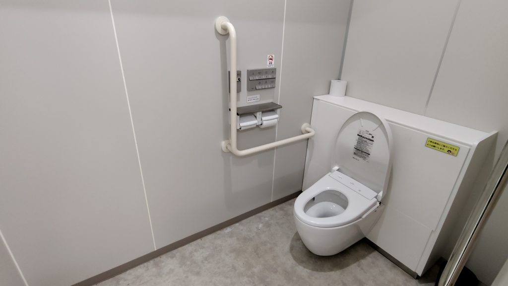 ウォッシュレット対応の洋式トイレ個室