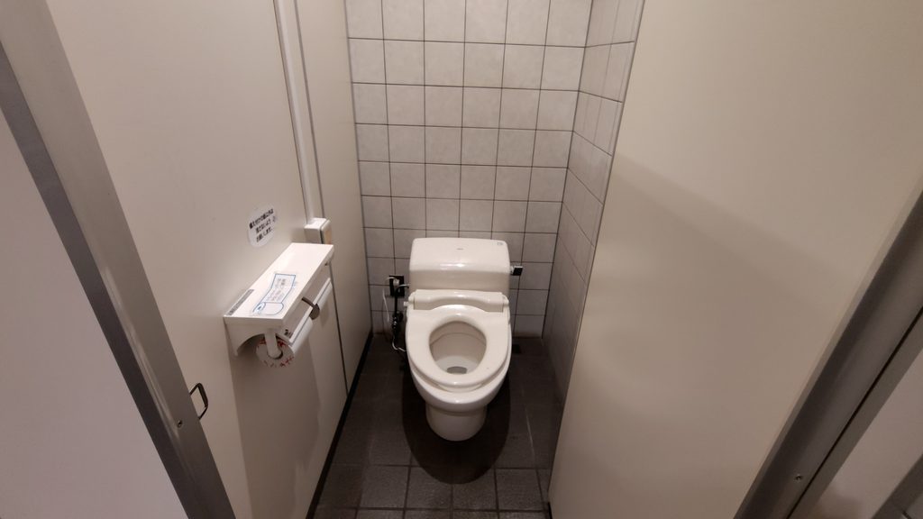 道の駅 いりひろせのトイレ個室(ウォッシュレット非対応)
