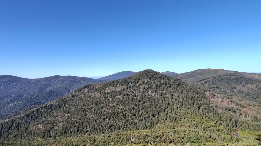 烏帽子山から見た西吾妻山方面