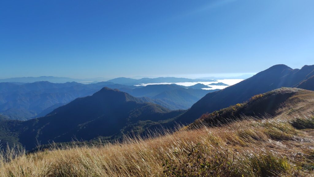 青雲岳の山頂からの展望