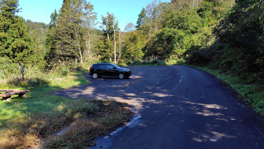 二口登山口の奥にあるもう1つの駐車場